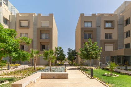 Village Avenue - image 4